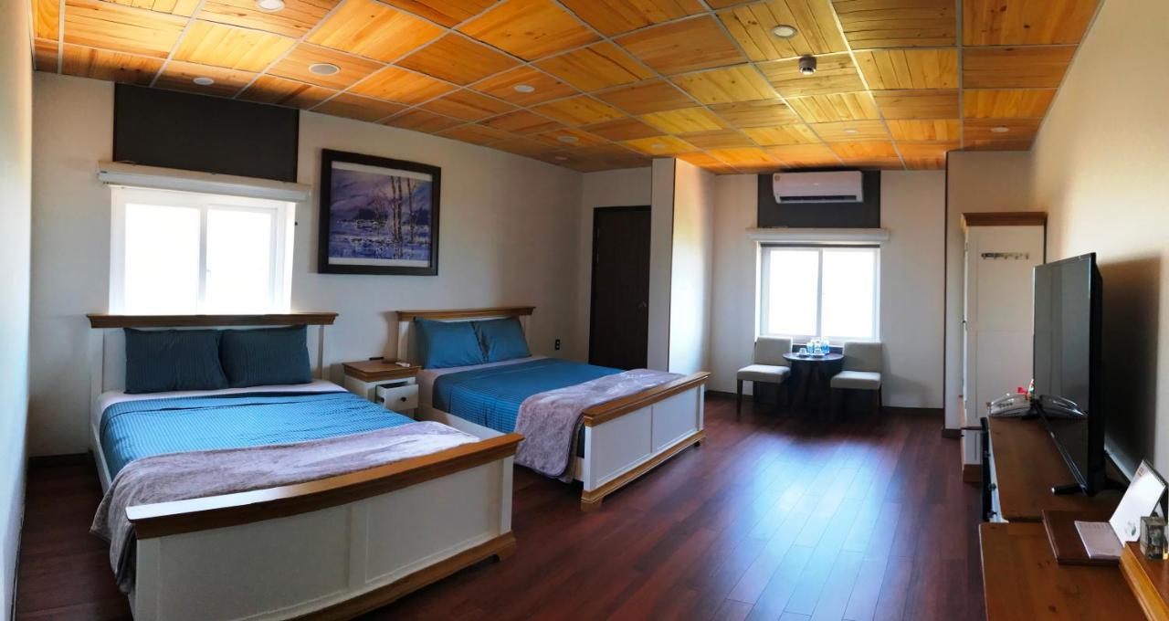 Oceanward Hotel & Resort Лонг Хай Екстериор снимка