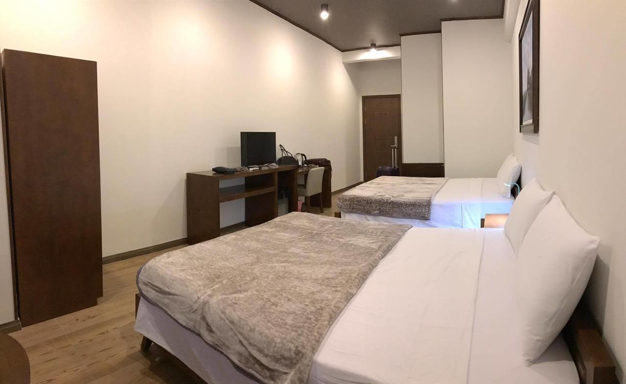 Oceanward Hotel & Resort Лонг Хай Екстериор снимка