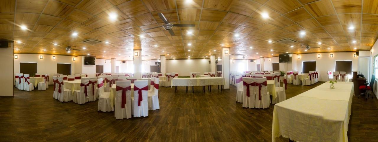 Oceanward Hotel & Resort Лонг Хай Екстериор снимка