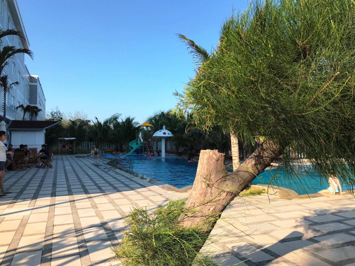 Oceanward Hotel & Resort Лонг Хай Екстериор снимка