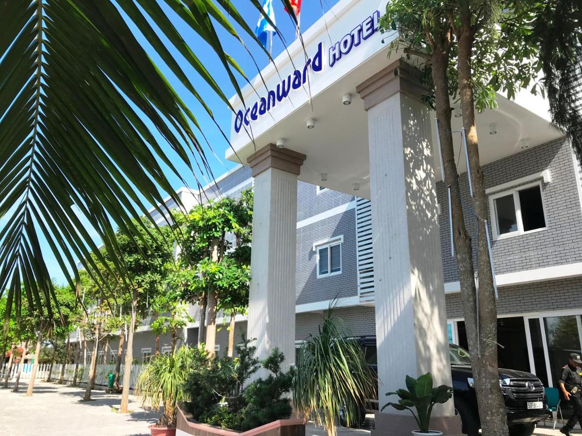Oceanward Hotel & Resort Лонг Хай Екстериор снимка
